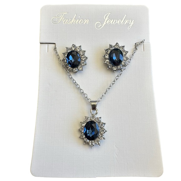 Silver Blue Sapphire Gemstone and Diamond Stud Earrings and Pendant Necklace Set - Picture 4 of 7